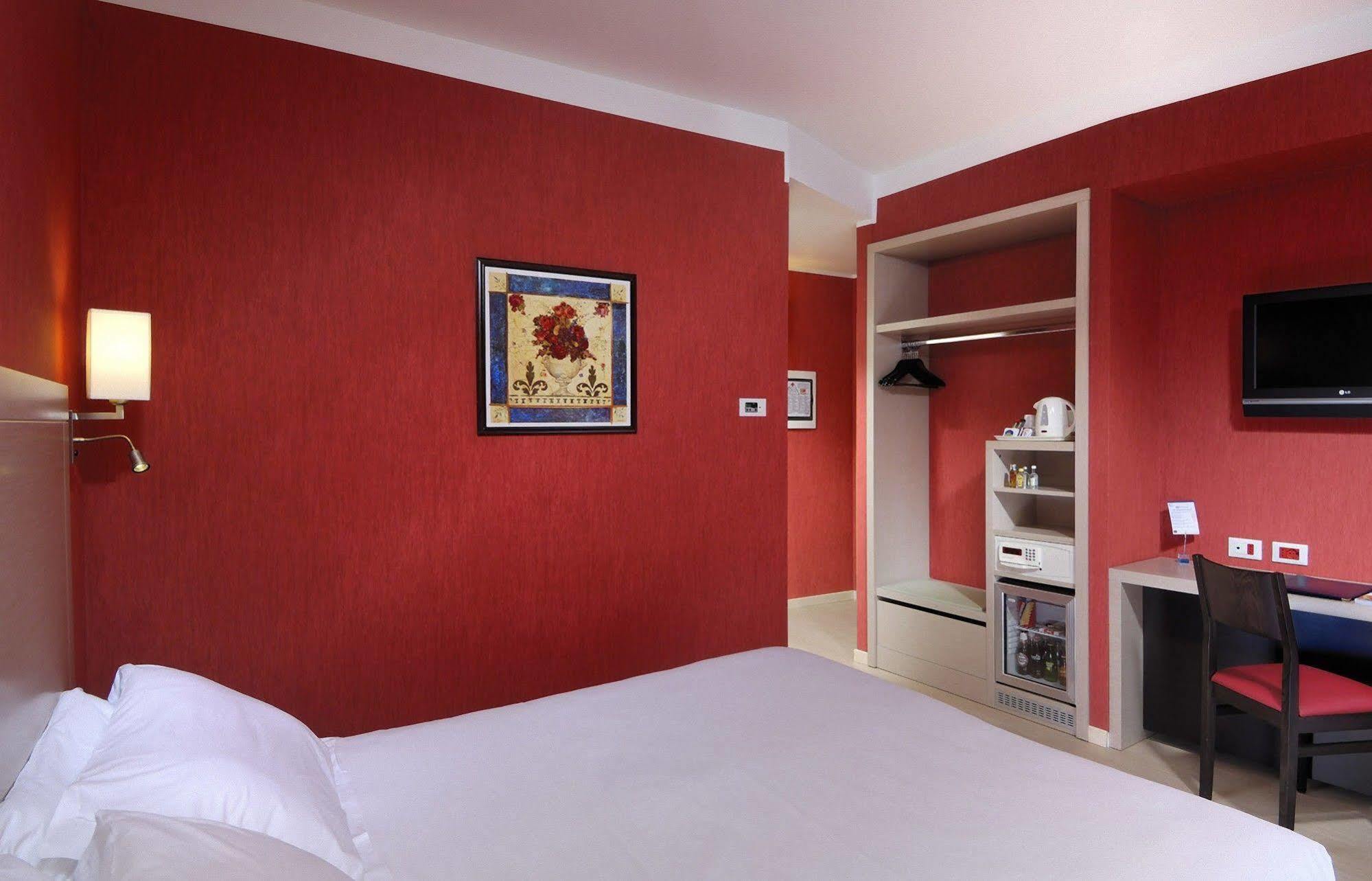 Best Western Porto Antico جنوة المظهر الخارجي الصورة